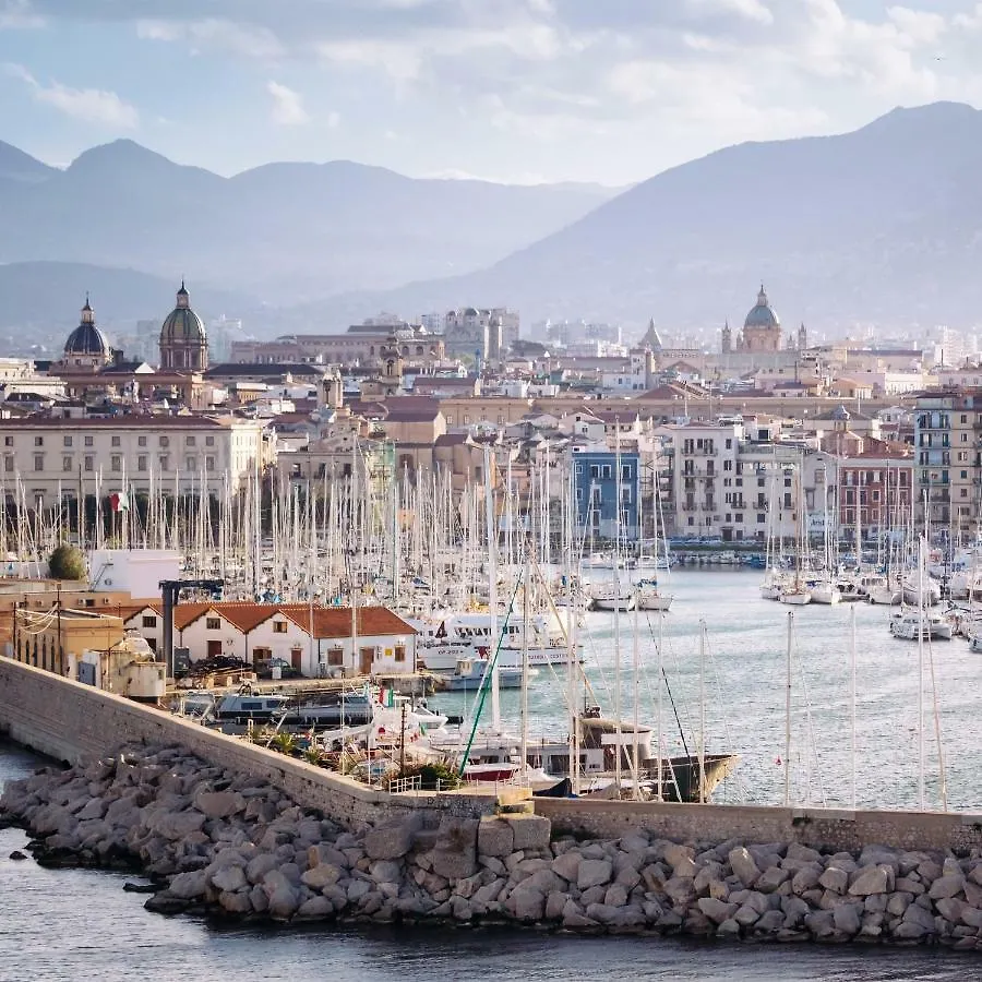 Ferienwohnung Reale Orleans Palermo 0*,  Italien